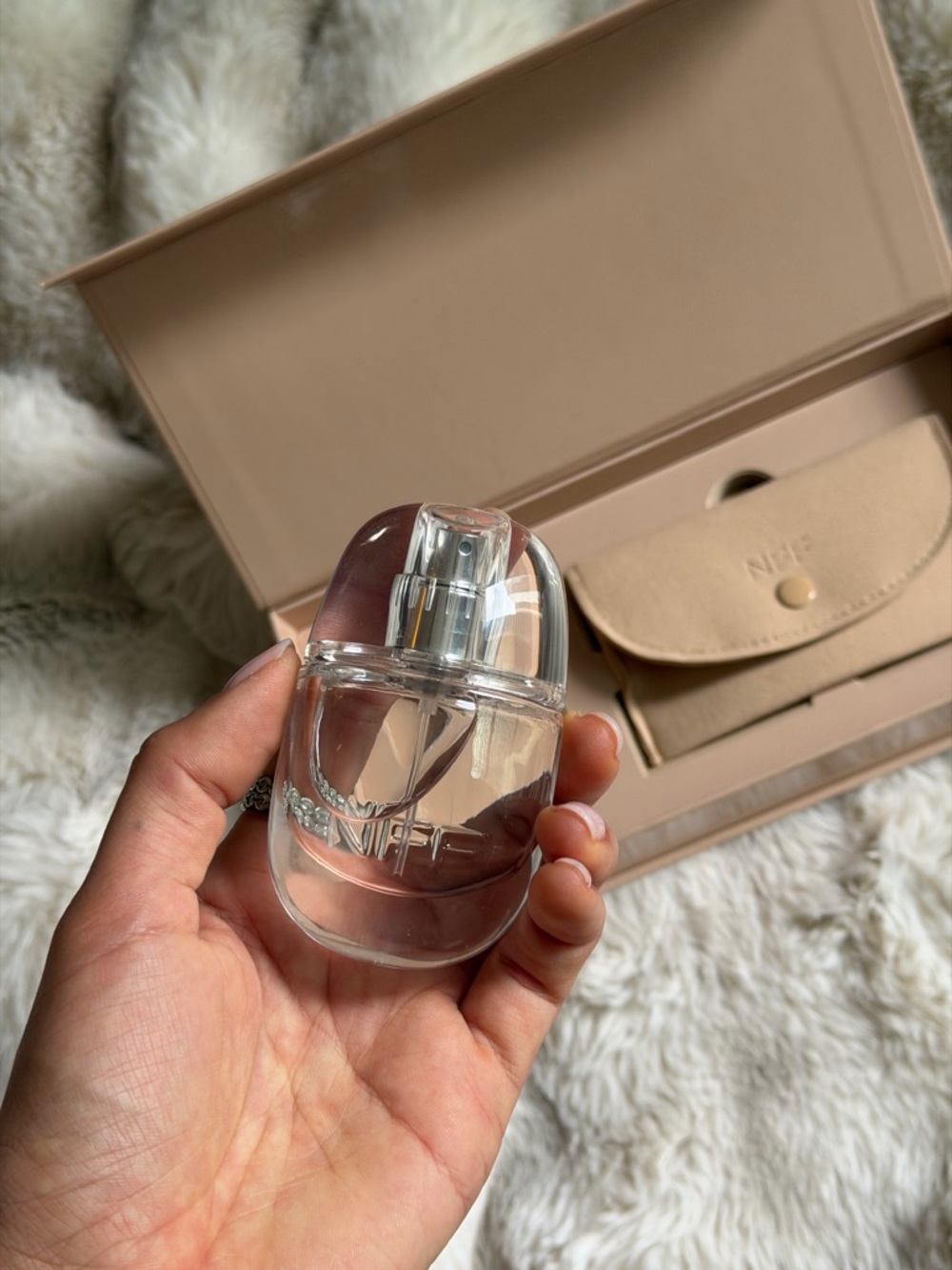 Narciso Rodriguez translucent blush perfume bottle